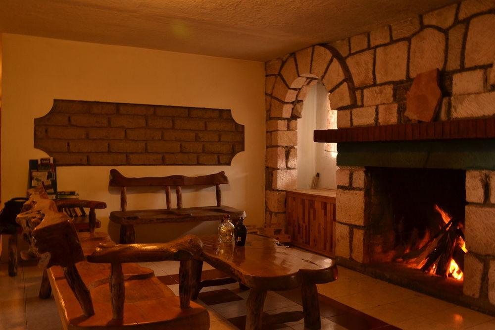 קריל Hotel Posada Del Cobre מראה חיצוני תמונה