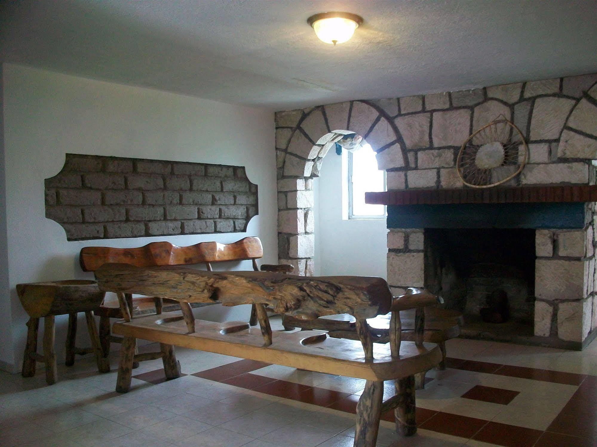 קריל Hotel Posada Del Cobre מראה חיצוני תמונה