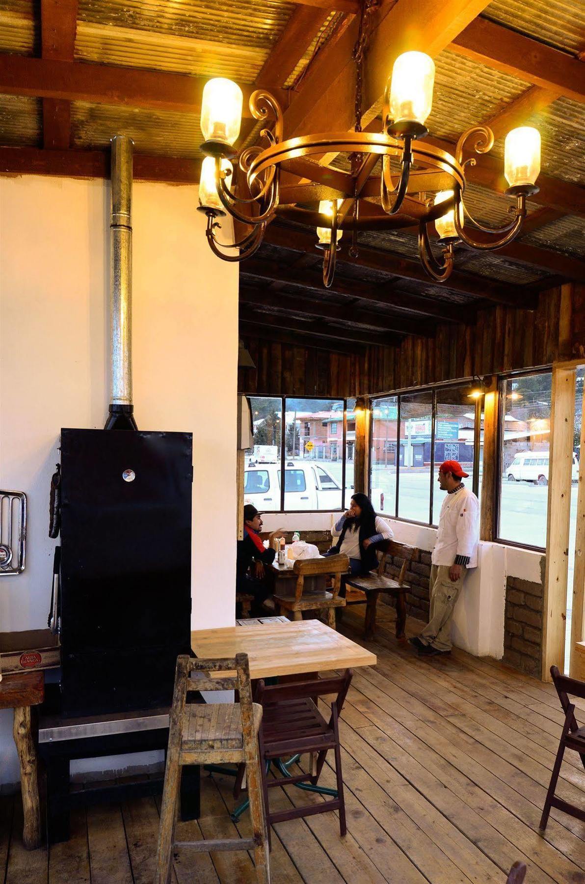 קריל Hotel Posada Del Cobre מראה חיצוני תמונה